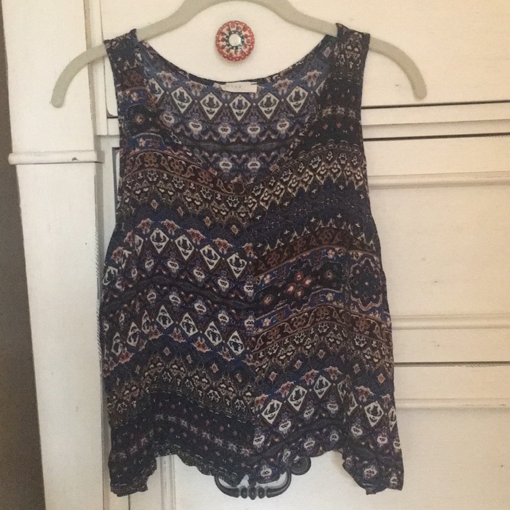 Lush Scoop-Neck Sleeveless Top